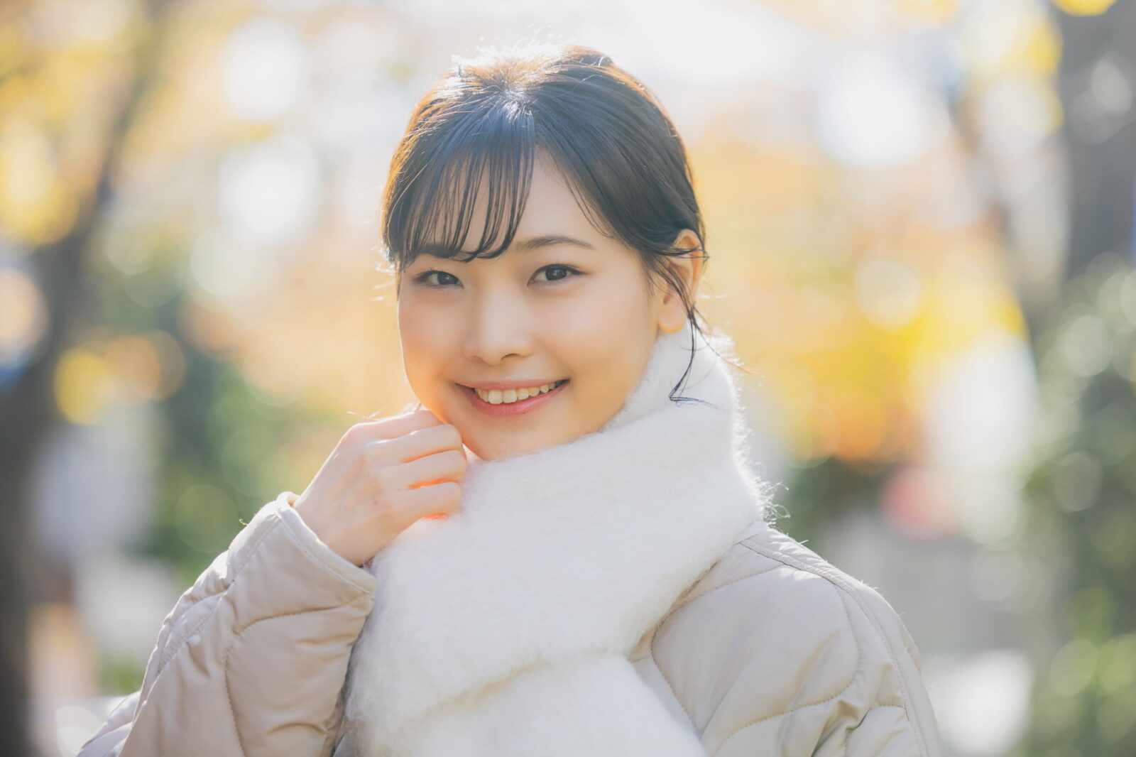 インビザラインで美しい歯ならびになった女性